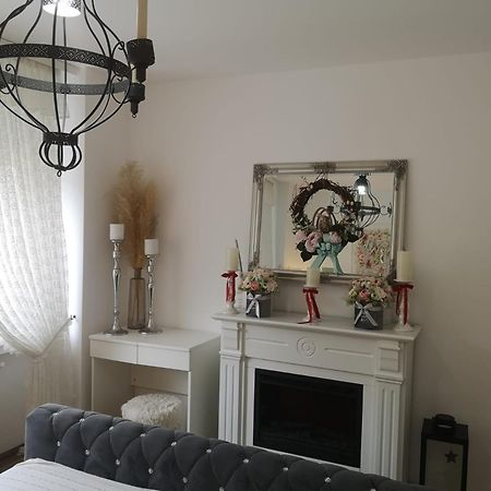 雷希察Penthouse Luxury公寓 外观 照片