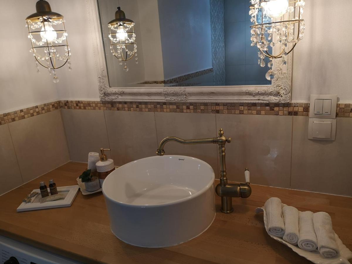 雷希察Penthouse Luxury公寓 外观 照片