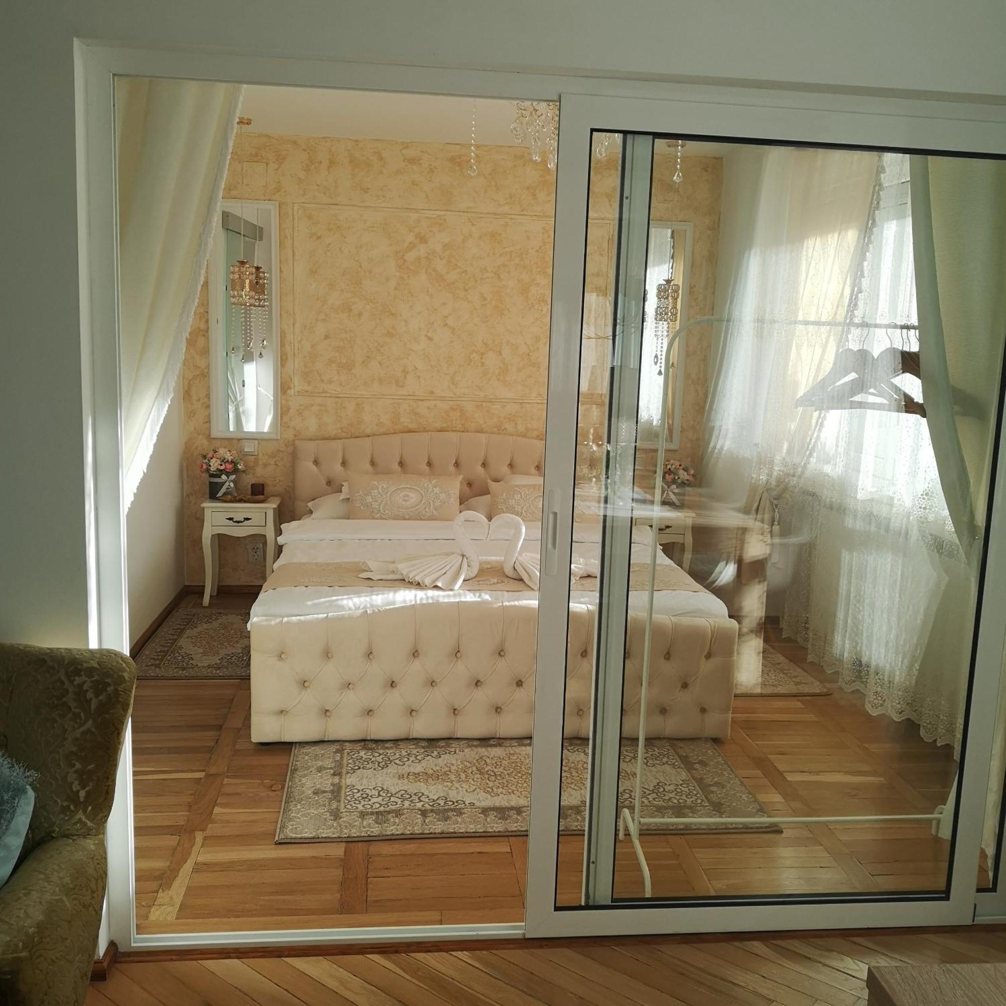 雷希察Penthouse Luxury公寓 外观 照片