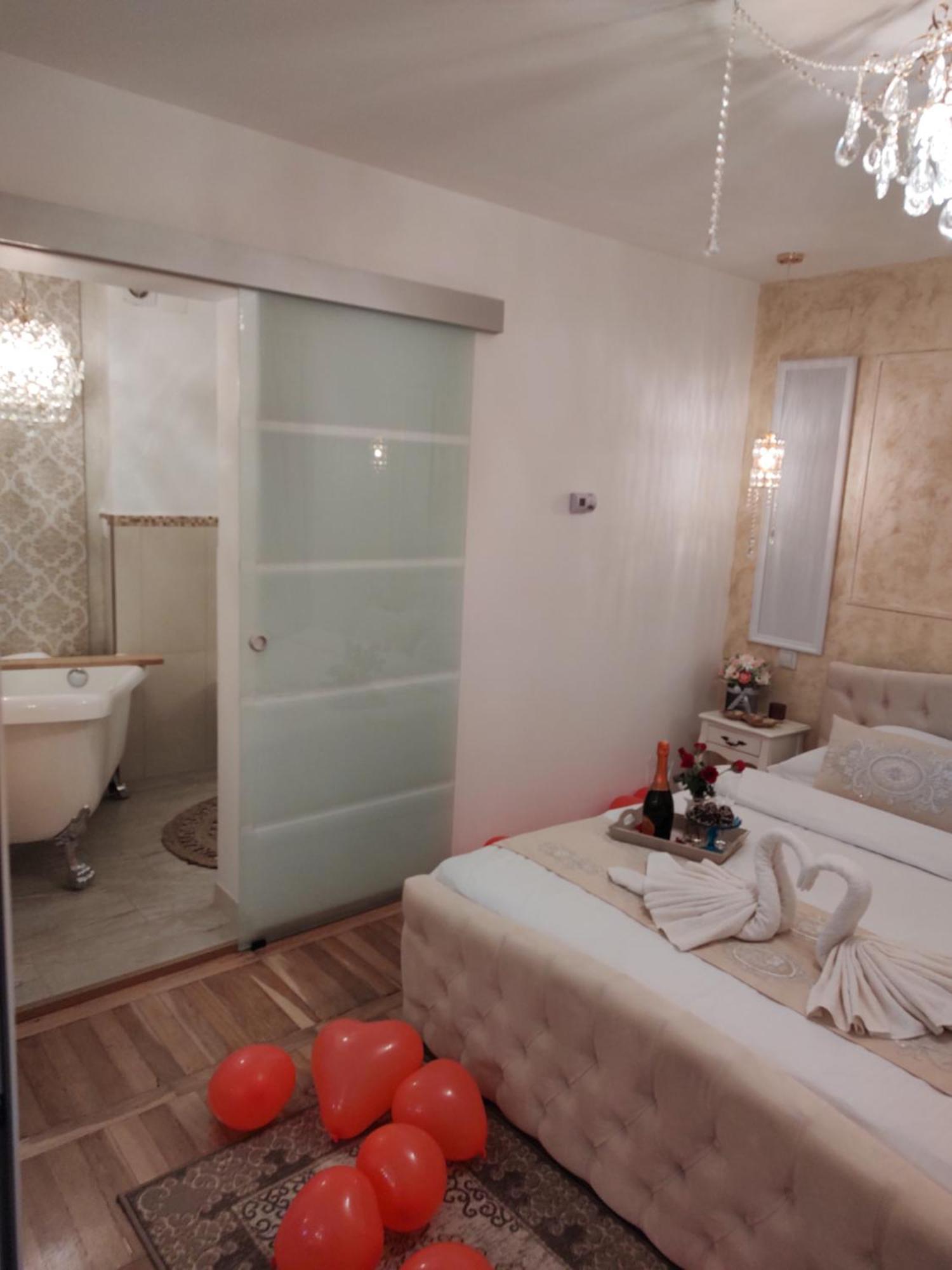 雷希察Penthouse Luxury公寓 外观 照片